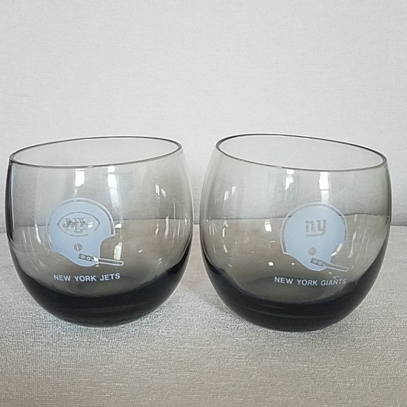 NFL Other - 2 Vintage 1970"S NFL Collection glass.